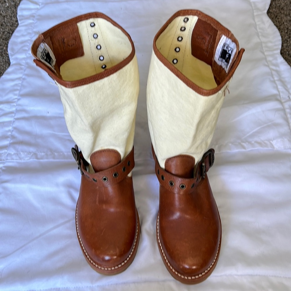 UNIQUE FRY BOOTS
